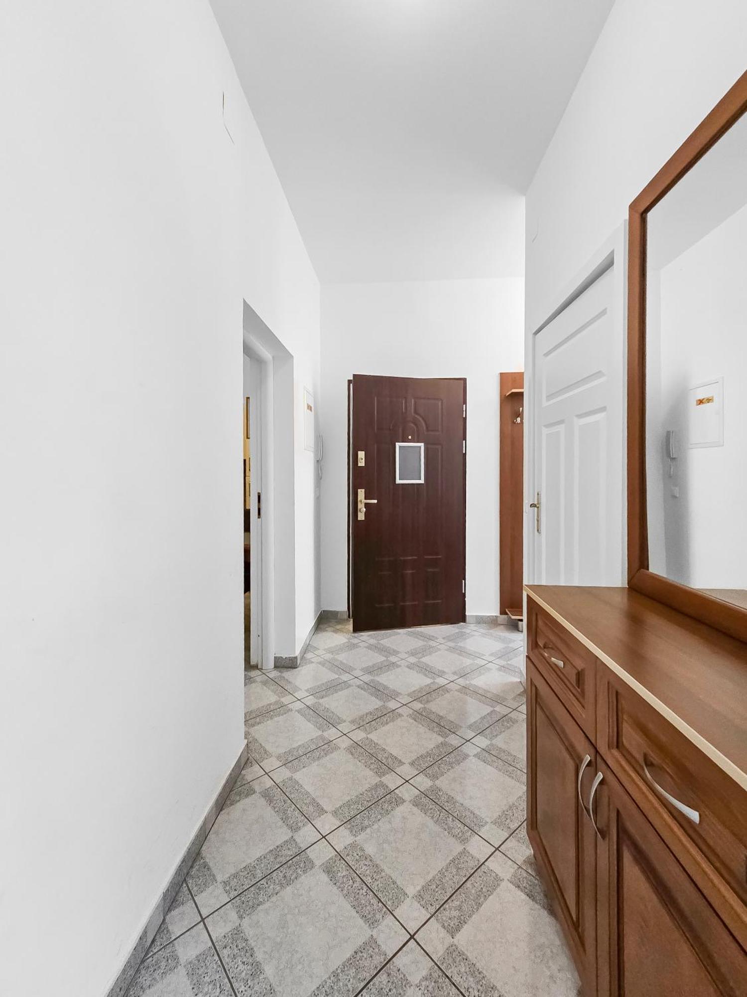 Elegant 3-bedroom Getaway With Balcony For Groups Up To 7 Apartment Wien